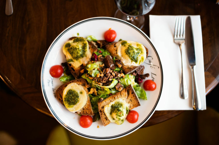 Salade de Chèvre Pané